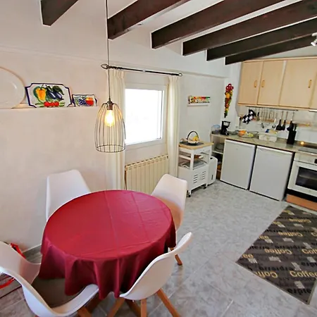 Beate - With Pool In Appartement